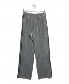 adidasアディダス）の古着「ベロアトラックパンツ」｜グレー
