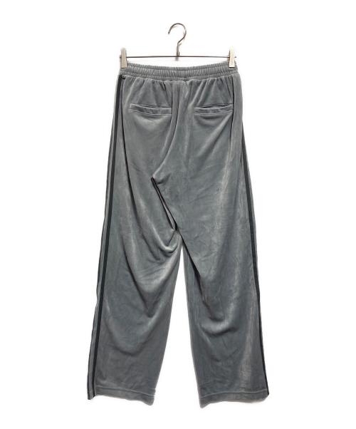 adidas（アディダス）adidas (アディダス) ベロアトラックパンツ グレー サイズ:Ｍの古着・服飾アイテム