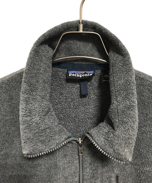 Patagonia（パタゴニア）Patagonia (パタゴニア) シンチラジャケット グレー サイズ:Mの古着・服飾アイテム