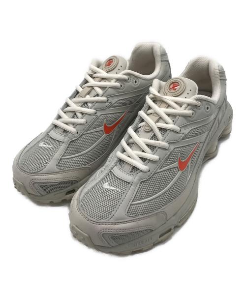 NIKE（ナイキ）NIKE (ナイキ) Shox Ride 2 Light Bone and Turf Orange ホワイト サイズ:26.5㎝の古着・服飾アイテム