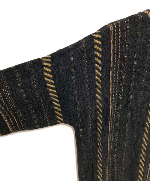 BARACUTA by TUNDRA（バラクータ バイ ツンドラ）BARACUTA by TUNDRA (バラクータ バイ ツンドラ) 3Dニット ブラック サイズ:XLの古着・服飾アイテム