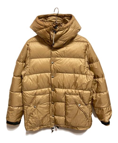 NANGA（ナンガ）NANGA (ナンガ) CAL O LINE (キャルオーライン) 別注CLASSIC PINANACLE DOWN JACKET ベージュ サイズ:Lの古着・服飾アイテム