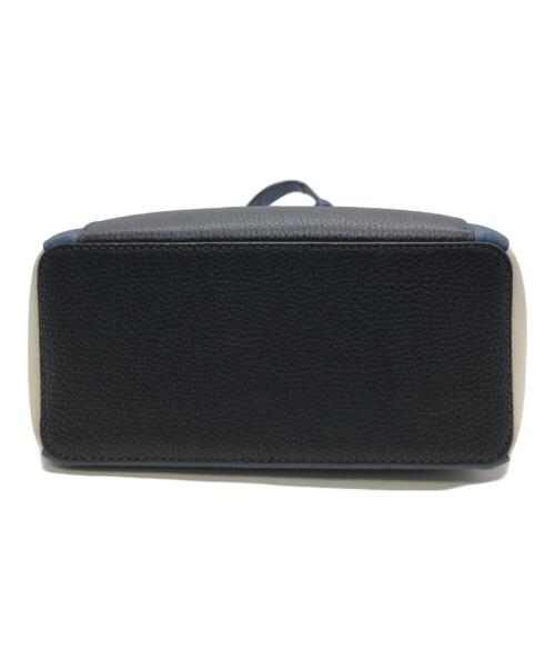 MICHAEL KORS（マイケル・コース）MICHAEL KORS (マイケルコース) 2WAYバッグ ブルー×ホワイトの古着・服飾アイテム