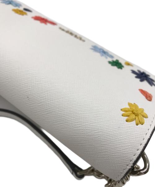 Kate Spade（ケイトスペード）Kate Spade (ケイトスペード) ショルダーウォレット ホワイトの古着・服飾アイテム