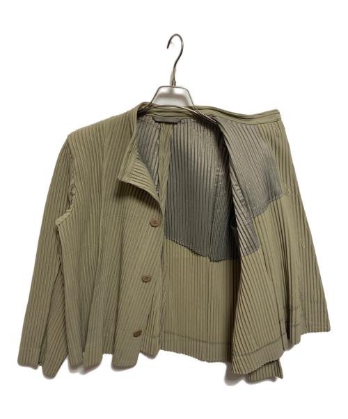 HOMME PLISSE ISSEY MIYAKE（オム プリッセ イッセイ ミヤケ）HOMME PLISSE ISSEY MIYAKE (オムプリッセ イッセイ ミヤケ) プリーツジャケット ベージュ サイズ:1の古着・服飾アイテム