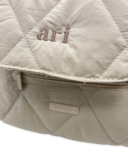 moncheri（モンシェリ）moncheri (モンシェリ) キルティングメッシュ付きフロントリュック ベージュ サイズ:Sの古着・服飾アイテム