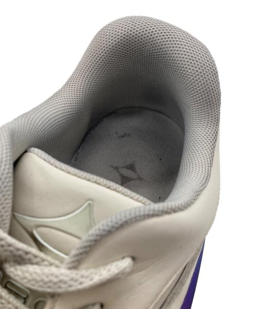 1807（イチハチゼロナナ）1807 (イチハチゼロナナ) ROYAL FLASH (ロイヤルフラッシュ) 別注 Star Sneakers Low ホワイト サイズ:42の古着・服飾アイテム