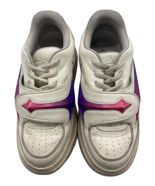 1807（イチハチゼロナナ）1807 (イチハチゼロナナ) ROYAL FLASH (ロイヤルフラッシュ) 別注 Star Sneakers Low ホワイト サイズ:42の古着・服飾アイテム