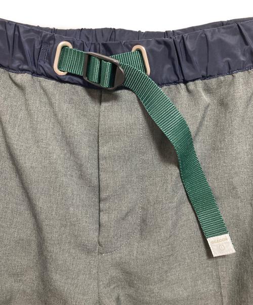 kolor/BEACON（カラービーコン）kolor/BEACON (カラービーコン) ベルテッドパンツ グレー サイズ:1の古着・服飾アイテム