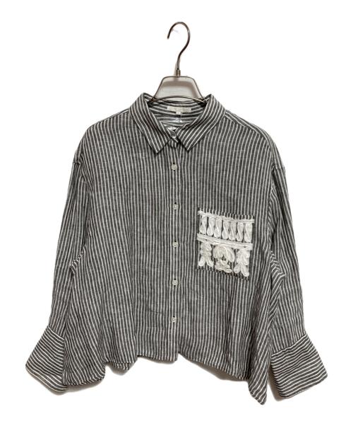 23区（ニジュウサンク）23区 (ニジュウサンク) LIBECO クロップド シャツ グレー サイズ:38の古着・服飾アイテム