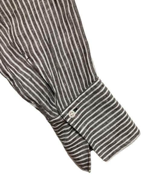 23区（ニジュウサンク）23区 (ニジュウサンク) LIBECO クロップド シャツ グレー サイズ:38の古着・服飾アイテム