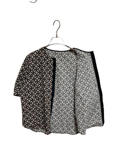 DRESSTERIOR（ドレステリア）DRESSTERIOR (ドレステリア) コクーンスリーブオーバーラップサークルシャツ ベージュ サイズ:38の古着・服飾アイテム