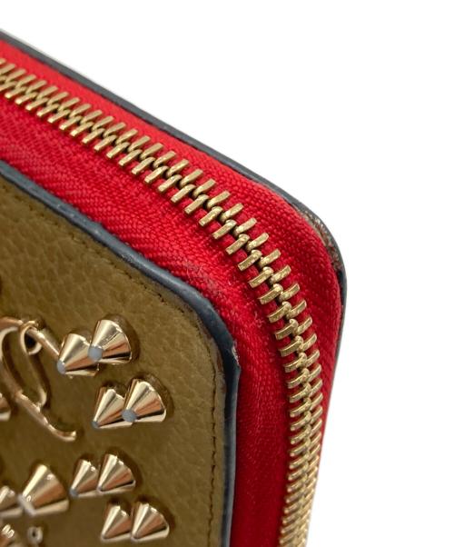 Christian Louboutin（クリスチャン・ルブタン）Christian Louboutin (クリスチャン・ルブタン) パネトーネ ラウンドジップウォレット ベージュの古着・服飾アイテム