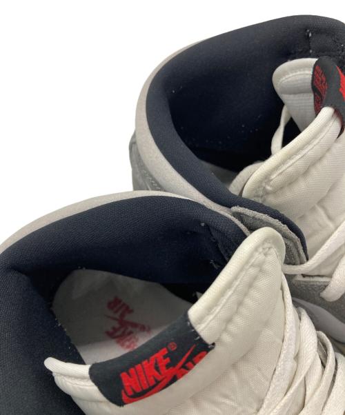 NIKE（ナイキ）NIKE (ナイキ) AIR JORDAN 1 RETRO HIGH OG(エアジョーダン1レトロハイオージー) ホワイト×グレー サイズ:28㎝の古着・服飾アイテム