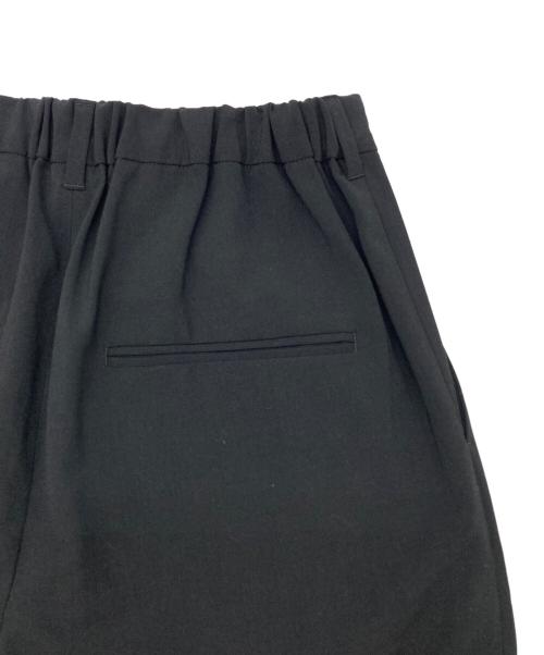 FRAMeWORK（フレームワーク）FRAMeWORK (フレームワーク) ウォッシャブルTWタックワイドパンツ ブラック サイズ:SIZE 34の古着・服飾アイテム