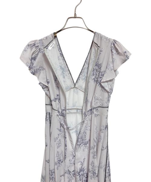 FRAY ID（フレイ アイディー）FRAY ID (フレイ アイディー) サテンパイピングプリントシフォンワンピース ベージュ サイズ:00 未使用品の古着・服飾アイテム