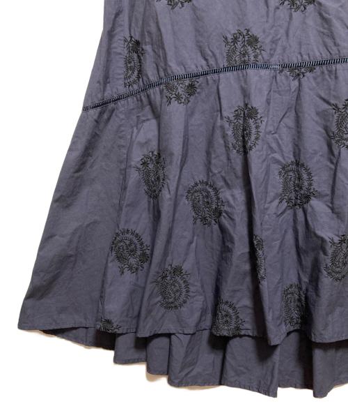 ne quittez pas（ヌキテパ）ne quittez pas (ヌキテパ) Poplin Paisley Embroidery Sleeveless Dress ネイビー サイズ:Mの古着・服飾アイテム
