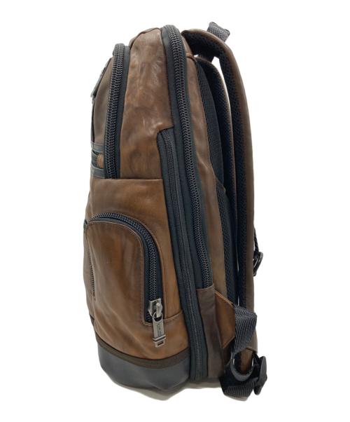 TUMI（トゥミ）TUMI (トゥミ) Alpha BRAVO ブラウンの古着・服飾アイテム