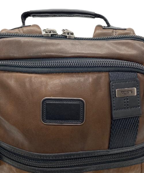 TUMI（トゥミ）TUMI (トゥミ) Alpha BRAVO ブラウンの古着・服飾アイテム