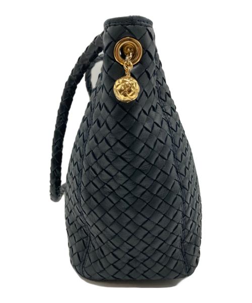 BOTTEGA VENETA（ボッテガベネタ）BOTTEGA VENETA (ボッテガベネタ) イントレチャートショルダーバッグ ブルーの古着・服飾アイテム