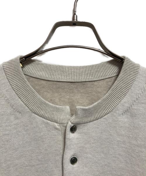 crepuscule（クレプスキュール）crepuscule (クレプスキュール) Henley neck L/S ベージュ サイズ:2の古着・服飾アイテム