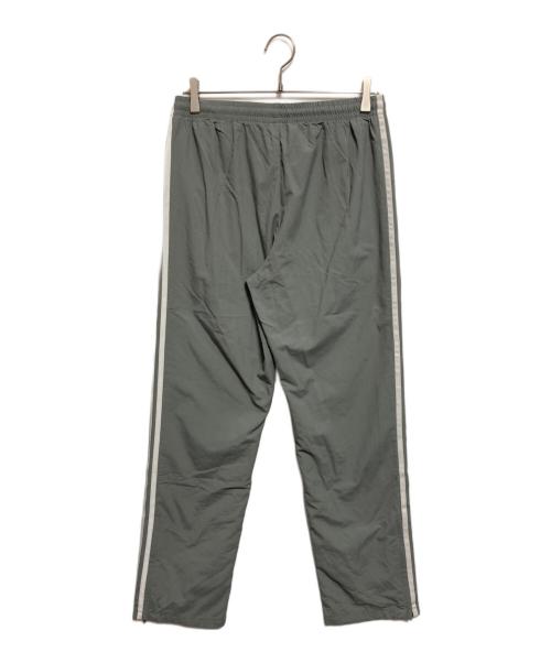adidas（アディダス）adidas (アディダス) ウーブントラックパンツ グレー サイズ:Lの古着・服飾アイテム