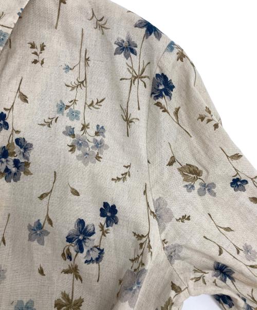 Cotton House Aya（コットンハウス アヤ）Cotton House Aya (コットンハウス アヤ) 花柄シャツワンピース ベージュ サイズ:なし(下記参照)の古着・服飾アイテム