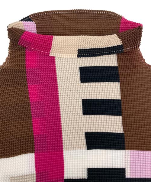 me ISSEY MIYAKE（ミーイッセイ ミヤケ）me ISSEY MIYAKE (ミーイッセイ ミヤケ) プリーツカットソー マルチカラー サイズ:なし(下記参照)の古着・服飾アイテム