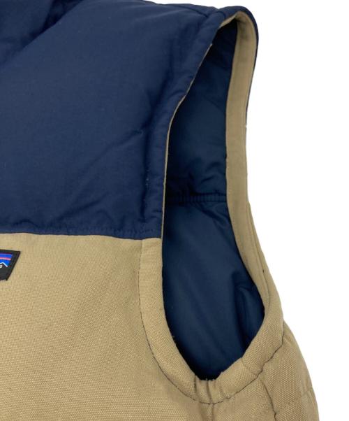 Patagonia（パタゴニア）Patagonia (パタゴニア) Bivy Down Vest ベージュ×ネイビー サイズ:Sの古着・服飾アイテム