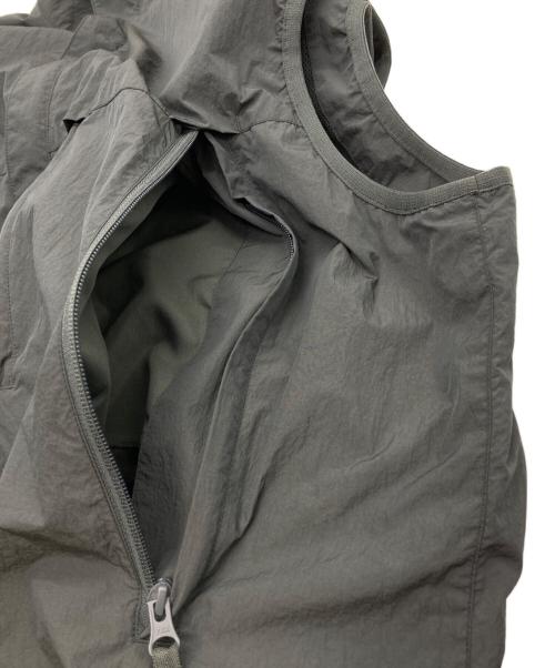 DAIWA PIER39（ダイワ ピア39）DAIWA PIER39 (ダイワ ピア39) LECHOPPE (レショップ) 別注/EX REVERSIBLE VEST グレー サイズ:Lの古着・服飾アイテム