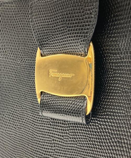 Salvatore Ferragamo（サルヴァトーレ フェラガモ）Salvatore Ferragamo (サルヴァトーレ フェラガモ) ヴァラ2WAYハンドバッグ ブラックの古着・服飾アイテム