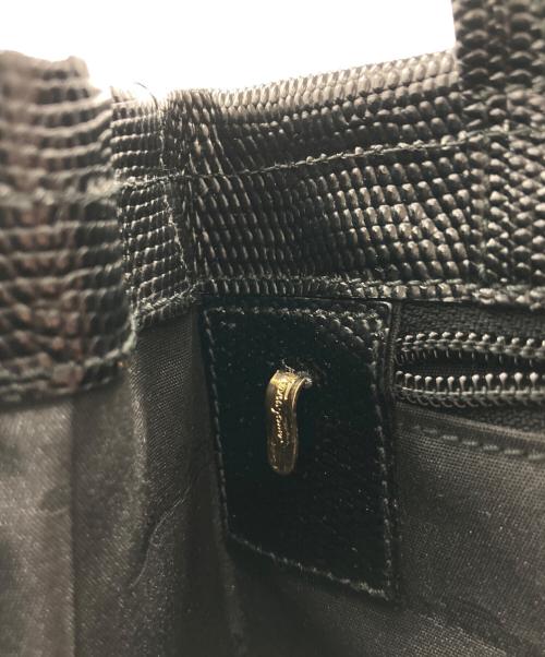 Salvatore Ferragamo（サルヴァトーレ フェラガモ）Salvatore Ferragamo (サルヴァトーレ フェラガモ) ヴァラ2WAYハンドバッグ ブラックの古着・服飾アイテム