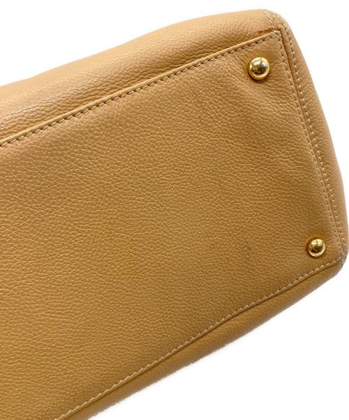 CHANEL（シャネル）CHANEL (シャネル) エグゼクティブトートバッグ ベージュの古着・服飾アイテム