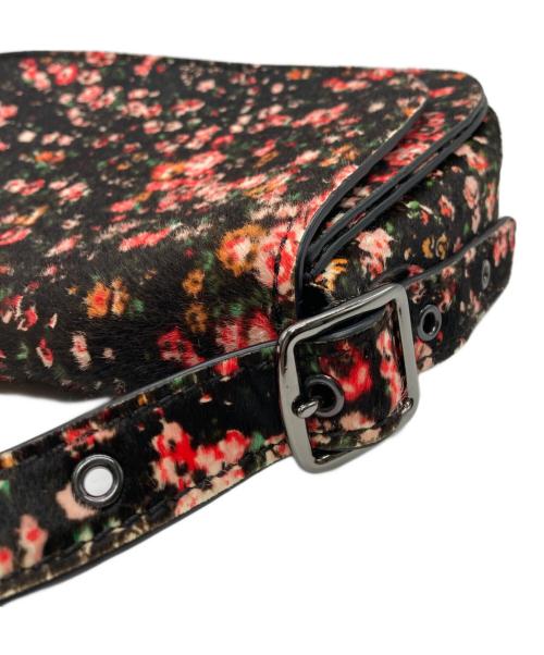 COACH（コーチ）COACH (コーチ) 花柄ハラコサドルバッグ ブラック×ピンクの古着・服飾アイテム