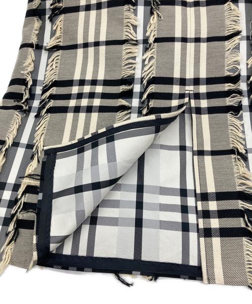 TOMORROW LAND collection（トゥモローランドコレクション）TOMORROW LAND collection (トゥモローランドコレクション) カットタータンチェック トラペーズスカート ベージュ サイズ:36 未使用品の古着・服飾アイテム