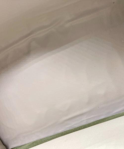 HIROKO HAYASHI（ヒロコ ハヤシ）HIROKO HAYASHI (ヒロコ ハヤシ) PEPELONE 長財布 ベージュ×グリーンの古着・服飾アイテム