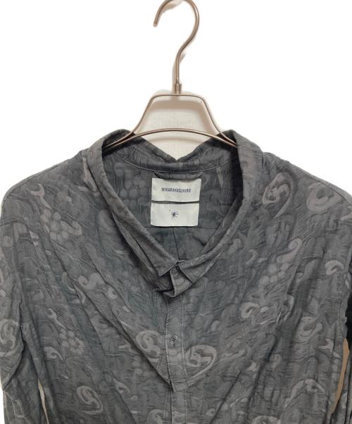 MIHARA YASUHIRO（ミハラヤスヒロ）MIHARA YASUHIRO (ミハラヤスヒロ) 総柄ロングシャツ グレー サイズ:38の古着・服飾アイテム