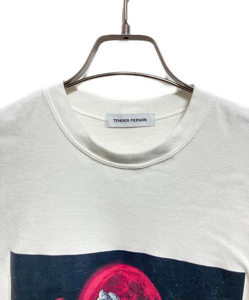 TENDER PERSON（テンダ―パーソン）TENDER PERSON (テンダ―パーソン) プリントカットソー ホワイト サイズ:2の古着・服飾アイテム