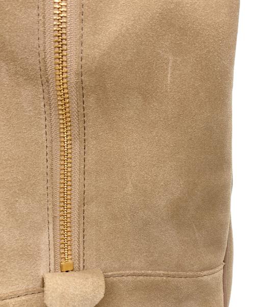 Ch!iii（チー）Ch!iii (チー) Suede Big Boston ベージュの古着・服飾アイテム