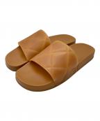 BOTTEGA VENETAボッテガベネタ）の古着「イントレチャートラバーサンダル」｜ブラウン