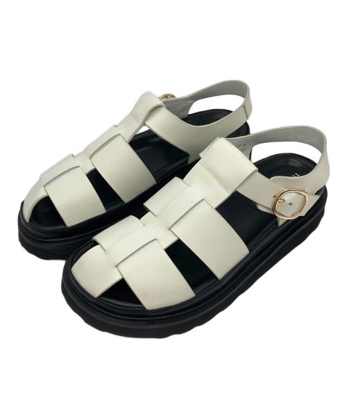 MOHI（モヒ）MOHI (モヒ) プラットフォーム グルカサンダル ホワイト サイズ:39の古着・服飾アイテム