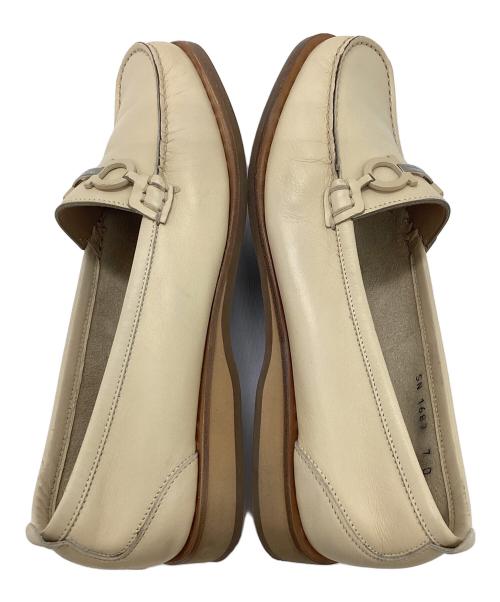 Salvatore Ferragamo（サルヴァトーレ フェラガモ）Salvatore Ferragamo (サルヴァトーレ フェラガモ) ガンチーニローファー ベージュ サイズ:SIZE 7の古着・服飾アイテム