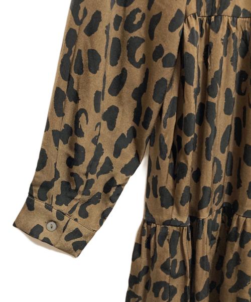 manana suerte（マニャーナスエルテ）manana suerte (マニャーナスエルテ) レオパード柄ティアードワンピース カーキ サイズ:FREEの古着・服飾アイテム