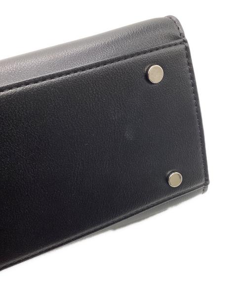 MIESROHE（ミースロエ）MIESROHE (ミースロエ) SQUARE LEATHER BAG ブラックの古着・服飾アイテム