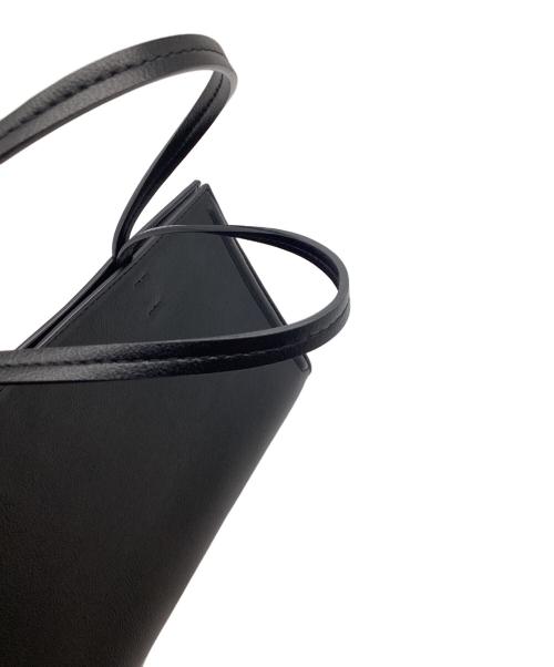 MIESROHE（ミースロエ）MIESROHE (ミースロエ) SQUARE LEATHER BAG ブラックの古着・服飾アイテム