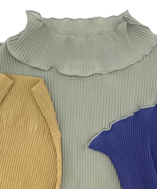 todo kotohayokozawa（トゥードゥー コトハヨコザワ）todo kotohayokozawa (トゥードゥー コトハヨコザワ) ハイネックカットソー グリーン サイズ:なしの古着・服飾アイテム