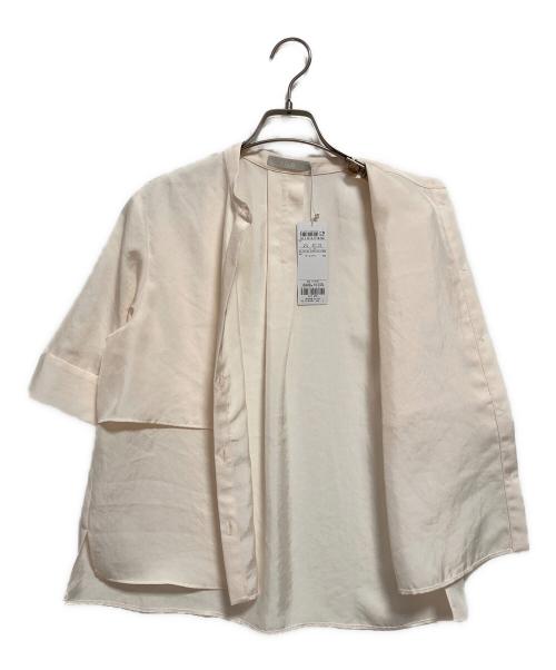 icB（アイシービー）icB (アイシービー) シルキーツイル クロップドシャツ アイボリー サイズ:4(9)の古着・服飾アイテム