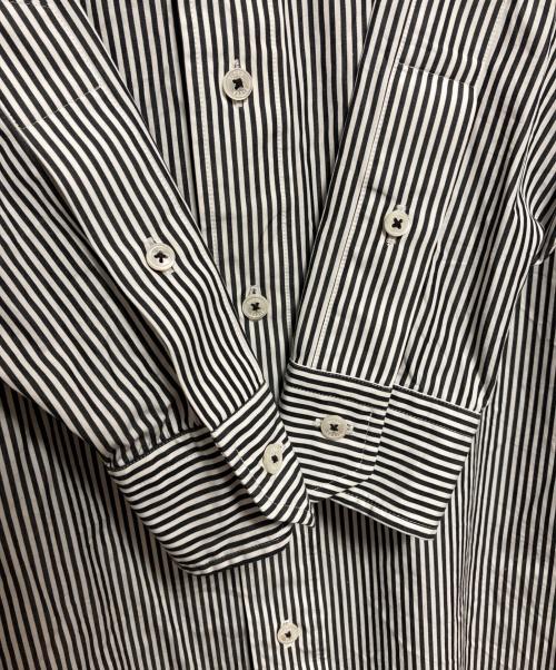 ticca（ティッカ）ticca (ティッカ) シャツワンピース ホワイト×ブラック サイズ:FREEの古着・服飾アイテム