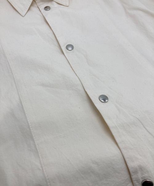 OAMC（オーエーエムシー）OAMC (オーエーエムシー) Edition (エディション) EXCLUSIVE BOREAL SHIRT ホワイト サイズ:Mの古着・服飾アイテム