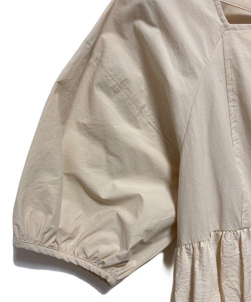 RAY BEAMS（レイ ビームス）RAY BEAMS (レイ ビームス) フクレ ジャカード キリカエ ワンピース アイボリー サイズ:SIZE 1の古着・服飾アイテム